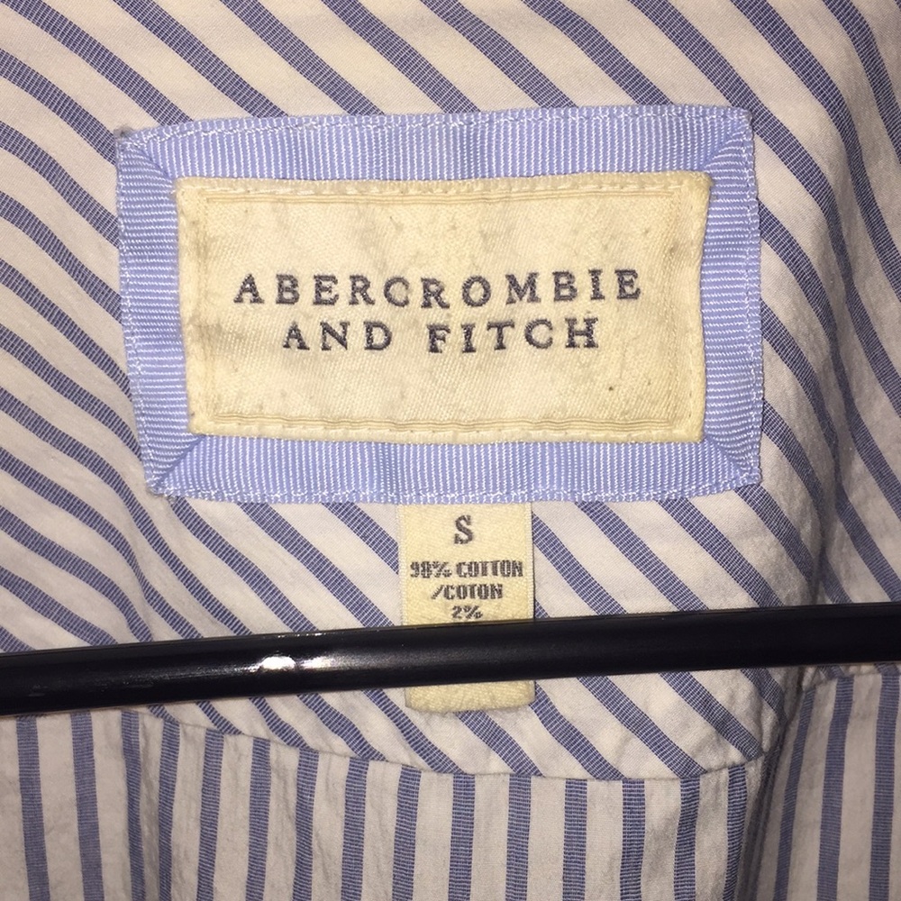 Button down Shirt - Picture 3 of 4